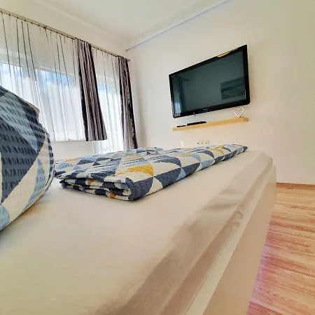 Sunnseita Apartment *